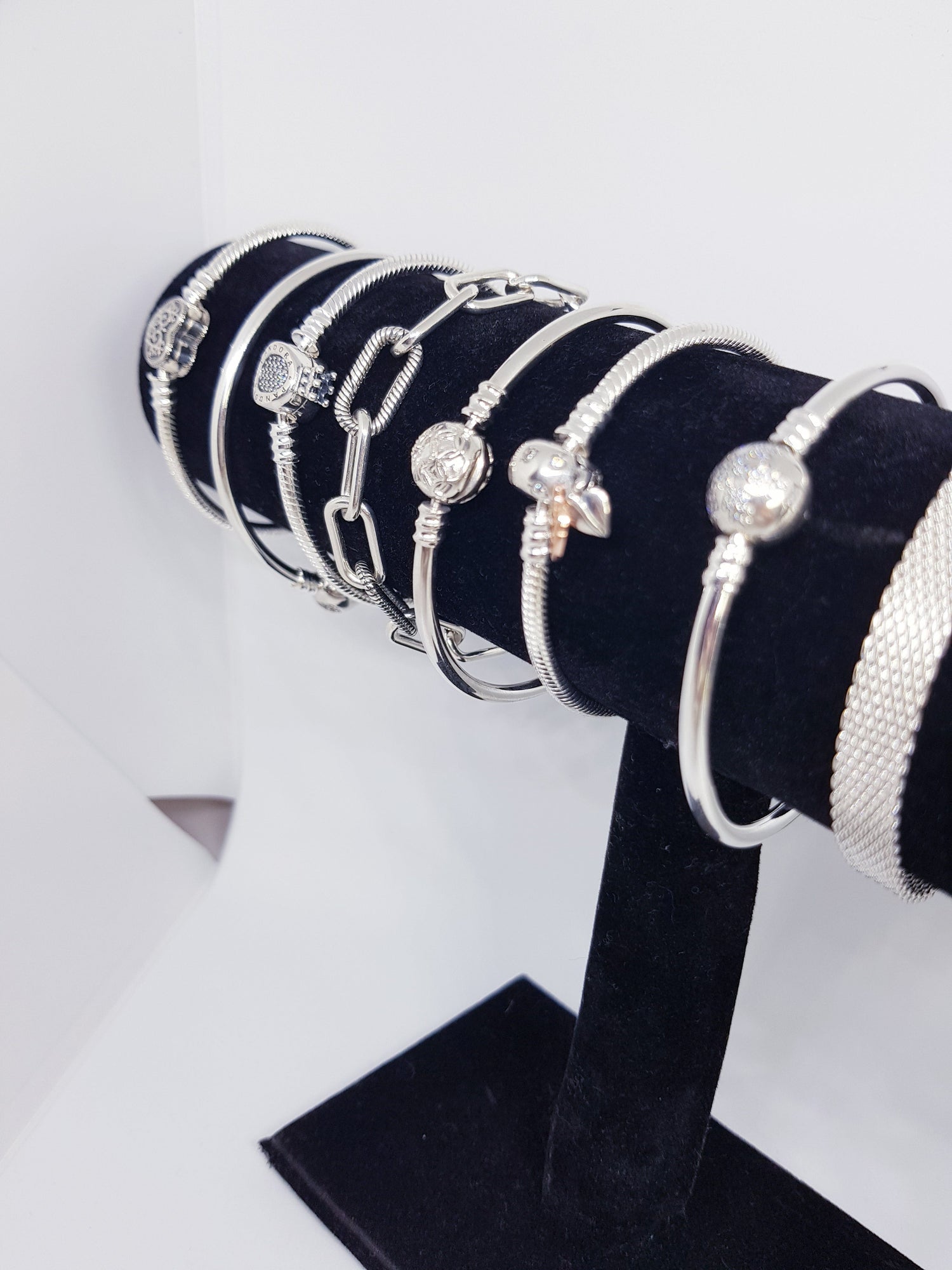 Pulseras Línea Liviana