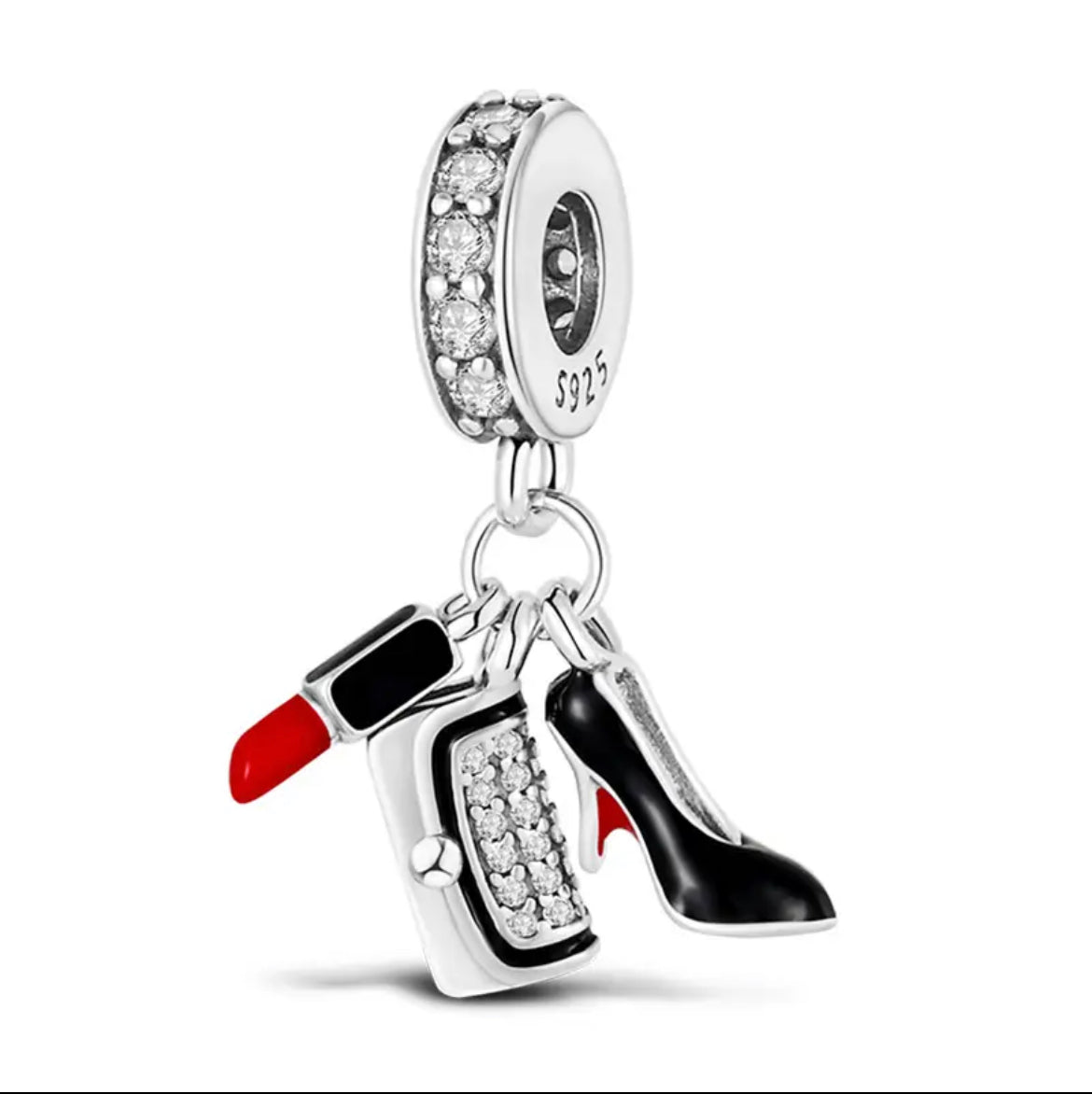 Zapato, labial y sobre